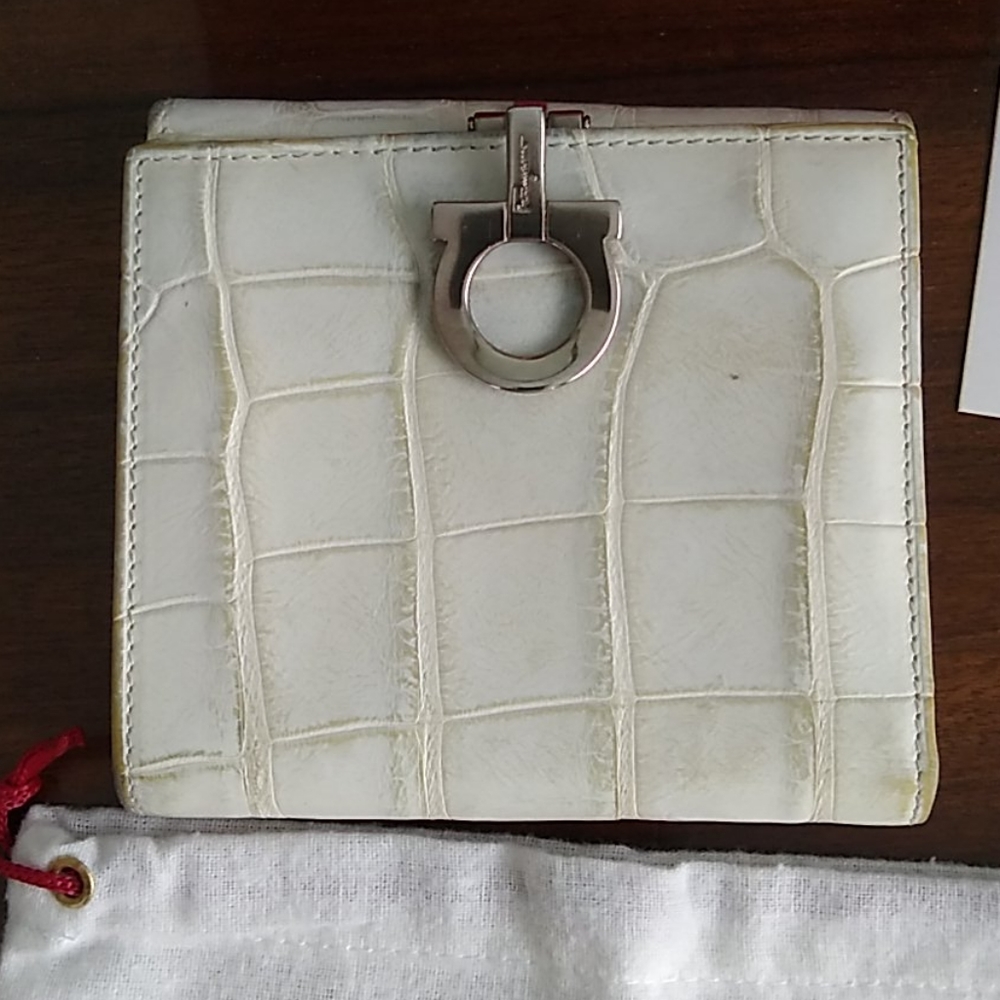 Salvatore Ferragamo white wallet
